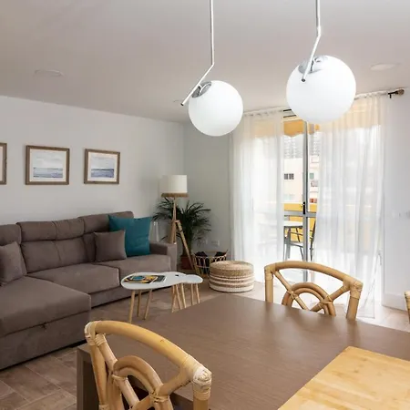 Homeforguest Atico Cecilia Con Vistas Al Mar En Los Cristianos Los Cristianos  Zewnętrze zdjęcie